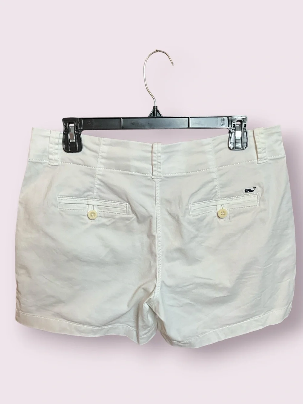 Vineyard Vines White Women’s Shorts, size 6. - Picture 4 of 5